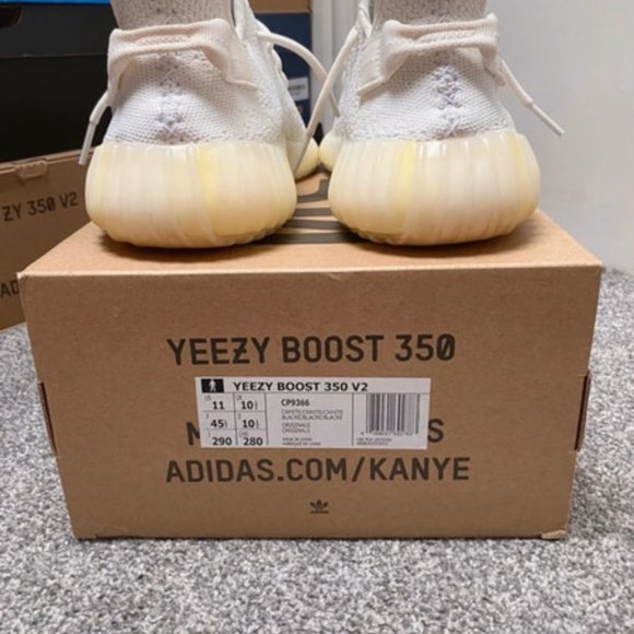 Yeezy triple white main image 4
